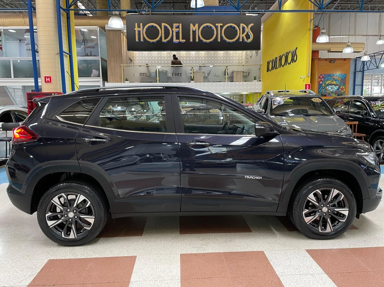 CHEVROLET TRACKER