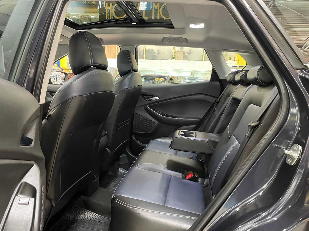 CHEVROLET TRACKER