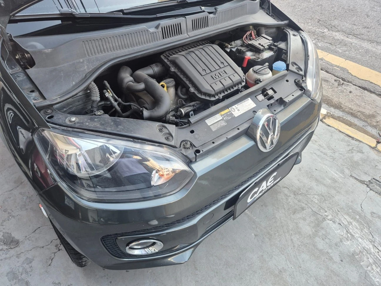 VOLKSWAGEN UP