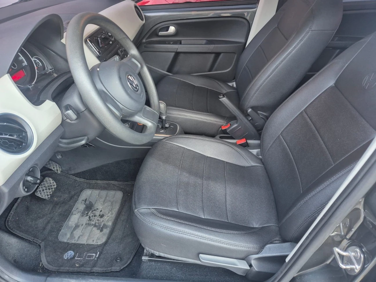 VOLKSWAGEN UP
