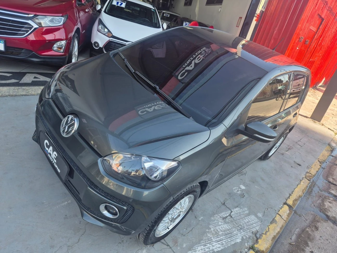 VOLKSWAGEN UP