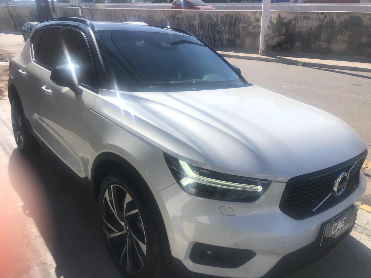 VOLVO XC40