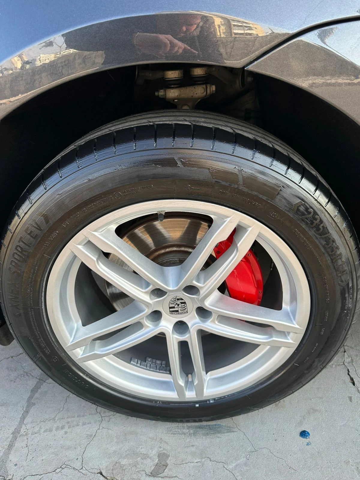 PORSCHE MACAN
