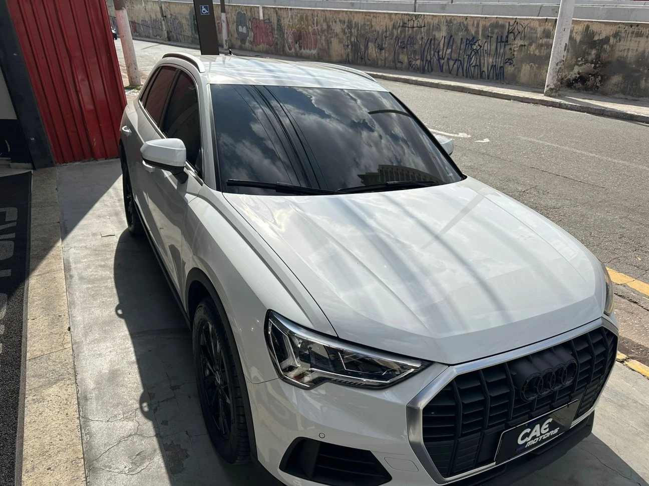 AUDI Q3