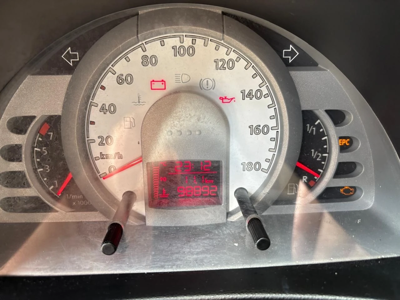 VOLKSWAGEN FOX