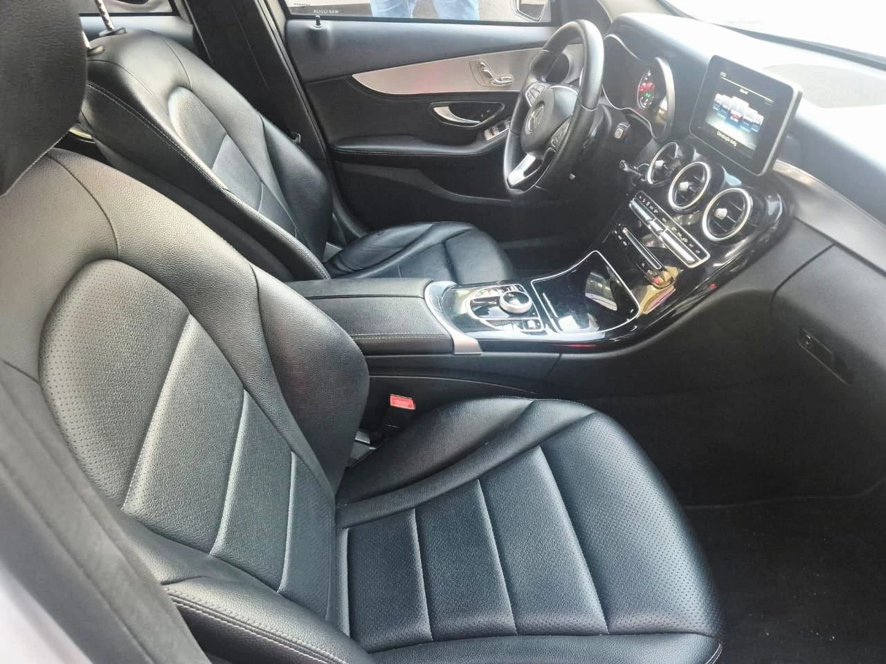 MERCEDES-BENZ C 200