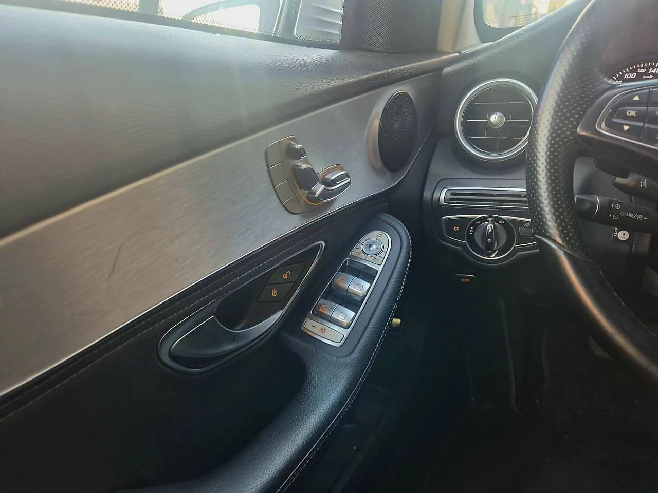 MERCEDES-BENZ C 200