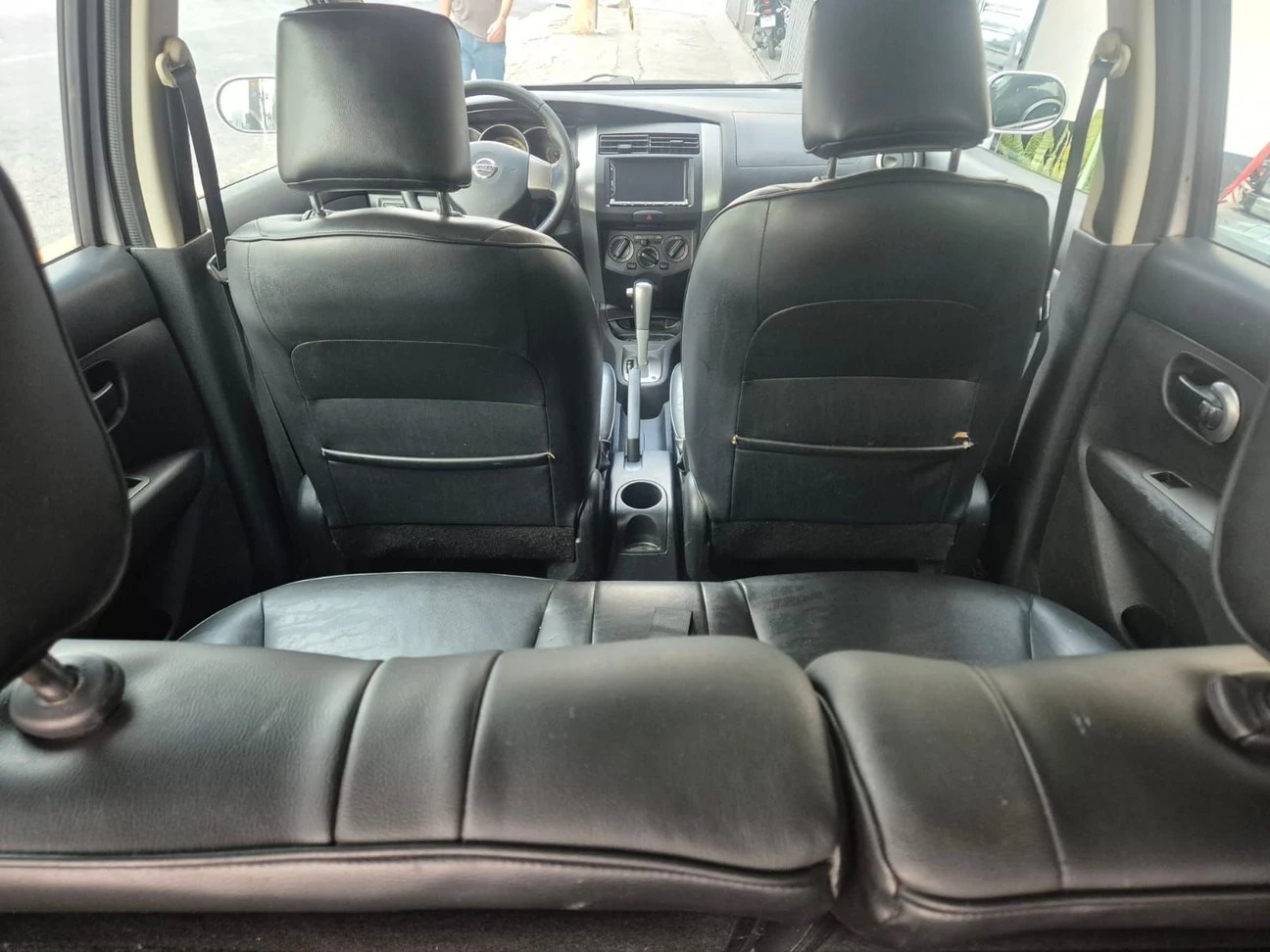 NISSAN LIVINA