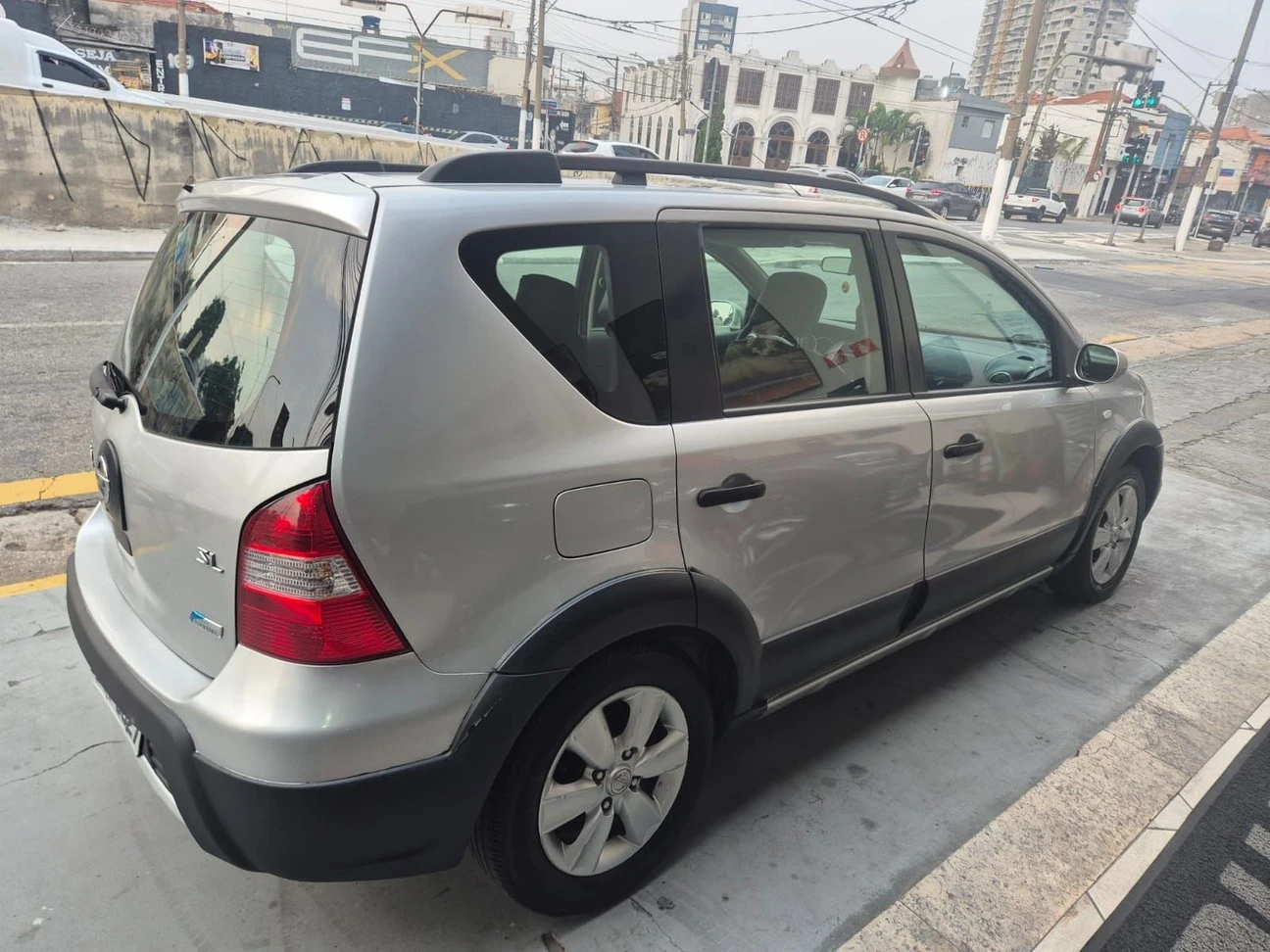 NISSAN LIVINA