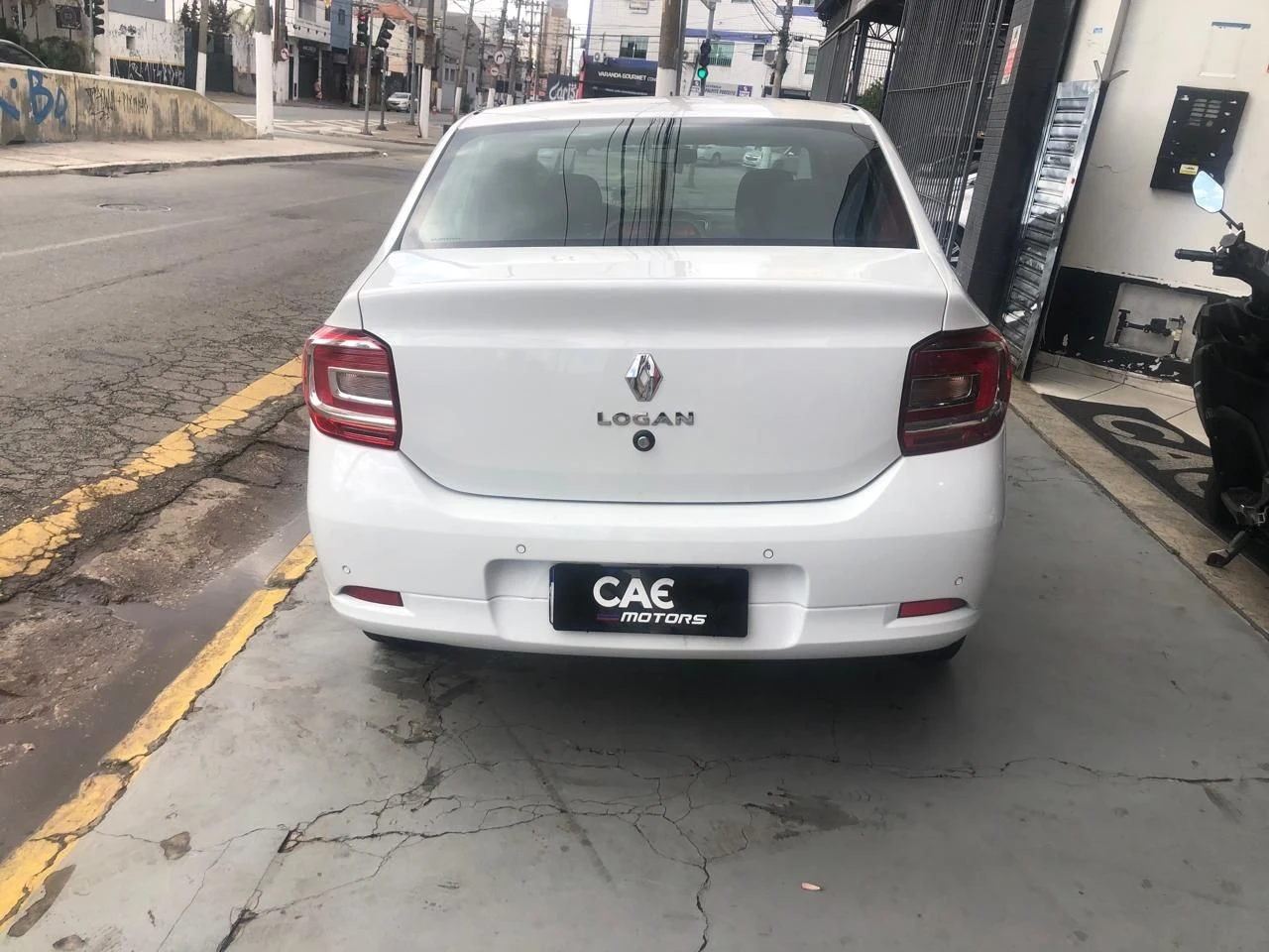 RENAULT LOGAN