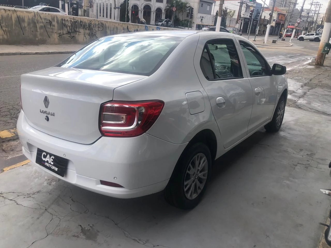 RENAULT LOGAN