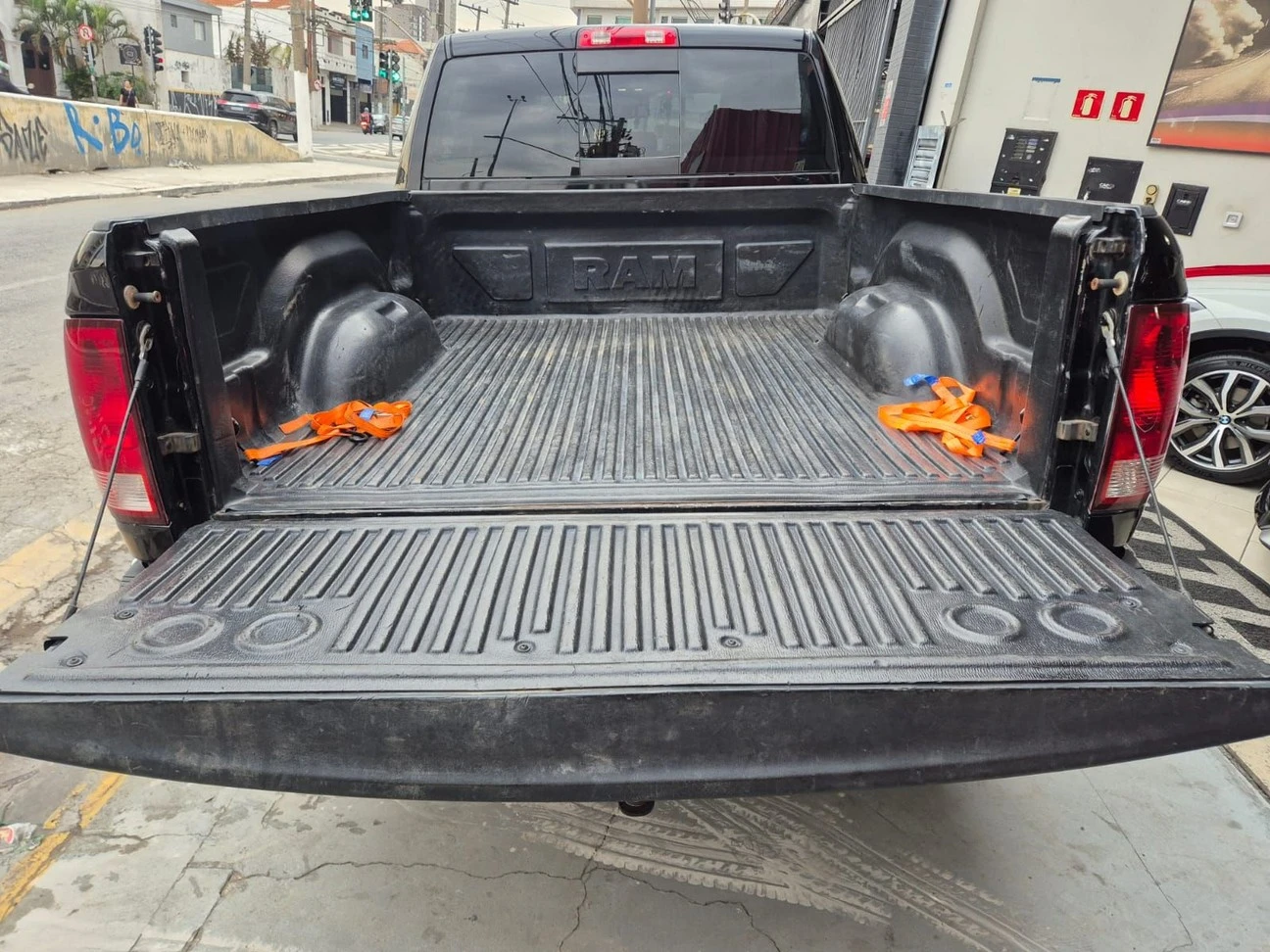 DODGE RAM