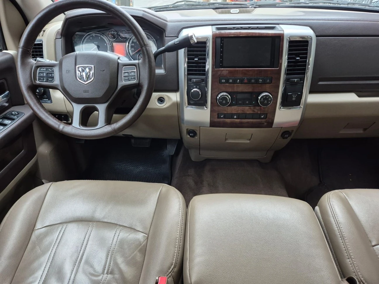 DODGE RAM