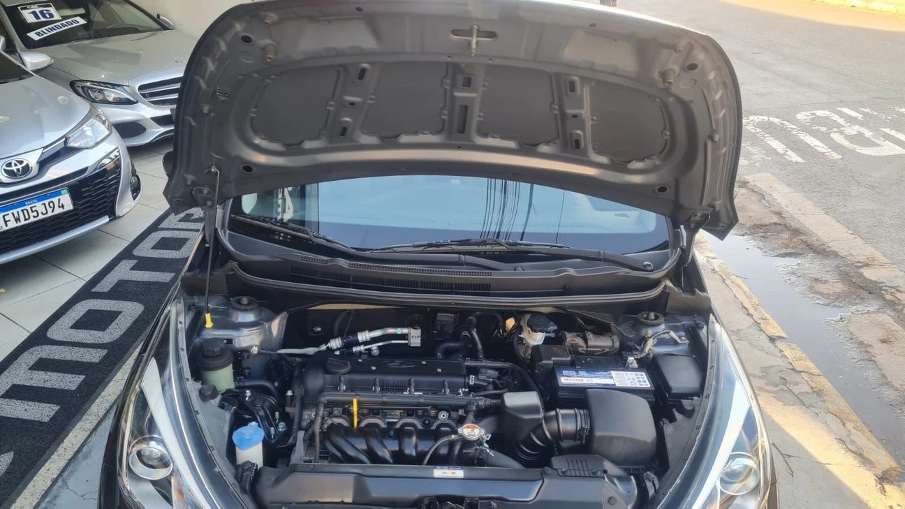 HYUNDAI HB20S