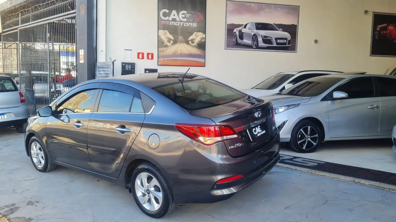HYUNDAI HB20S