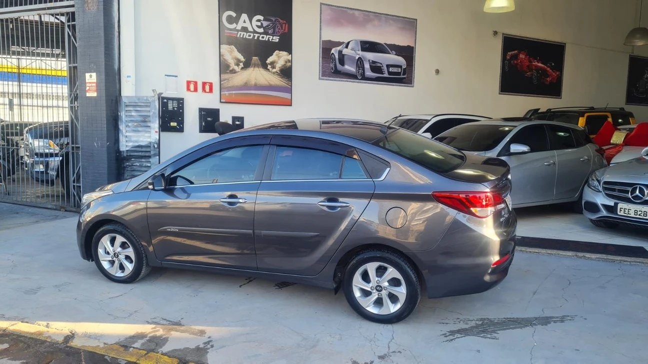 HYUNDAI HB20S
