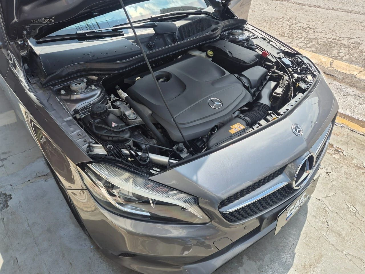 MERCEDES-BENZ A 200