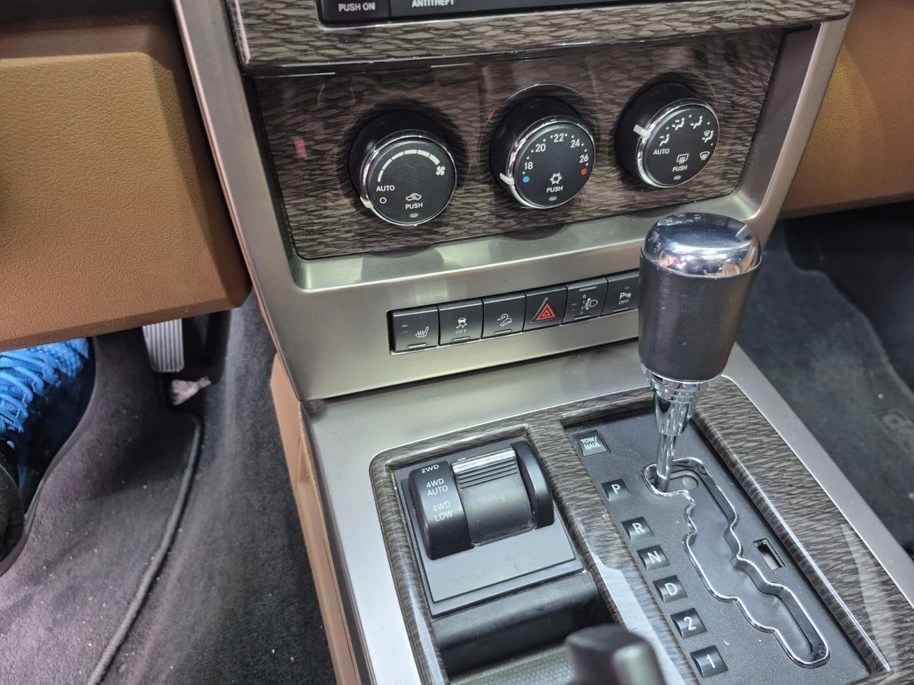 JEEP CHEROKEE