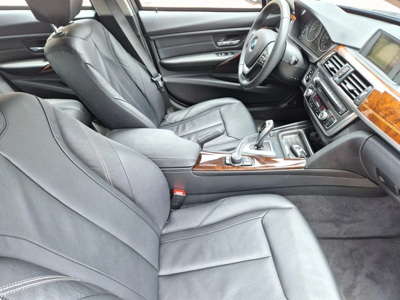 BMW 328I
