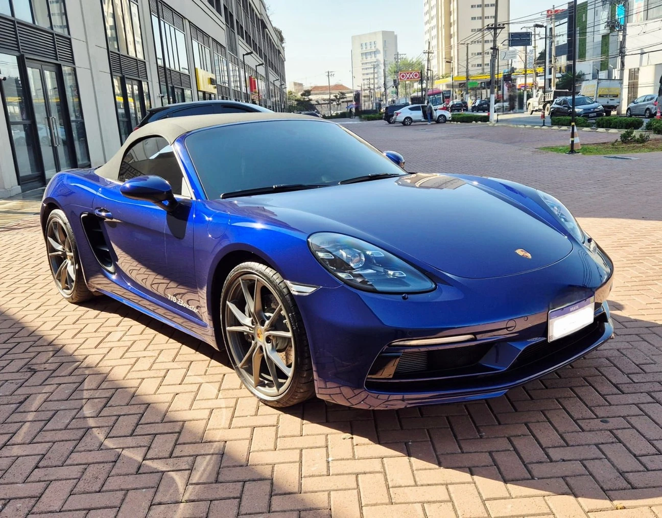 PORSCHE 718