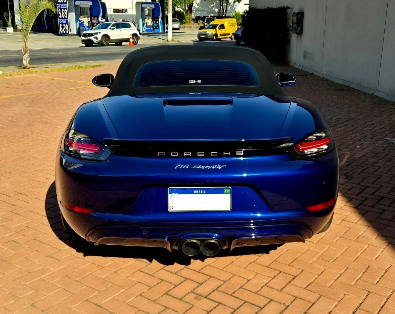 PORSCHE 718