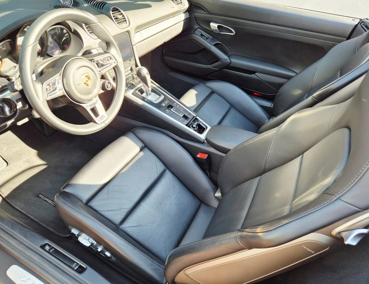PORSCHE 718