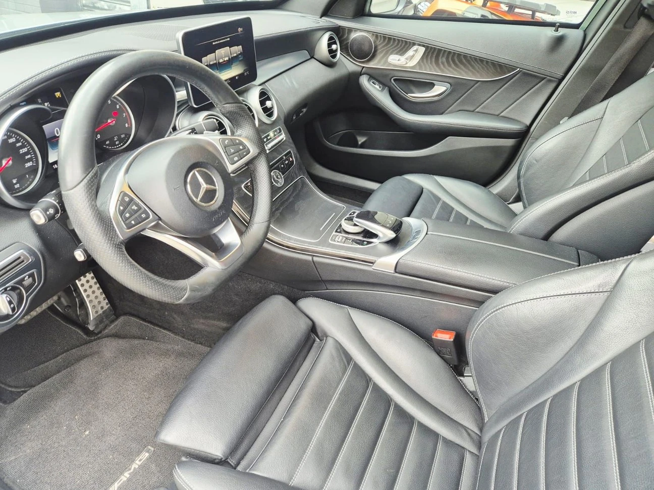 MERCEDES-BENZ C 250
