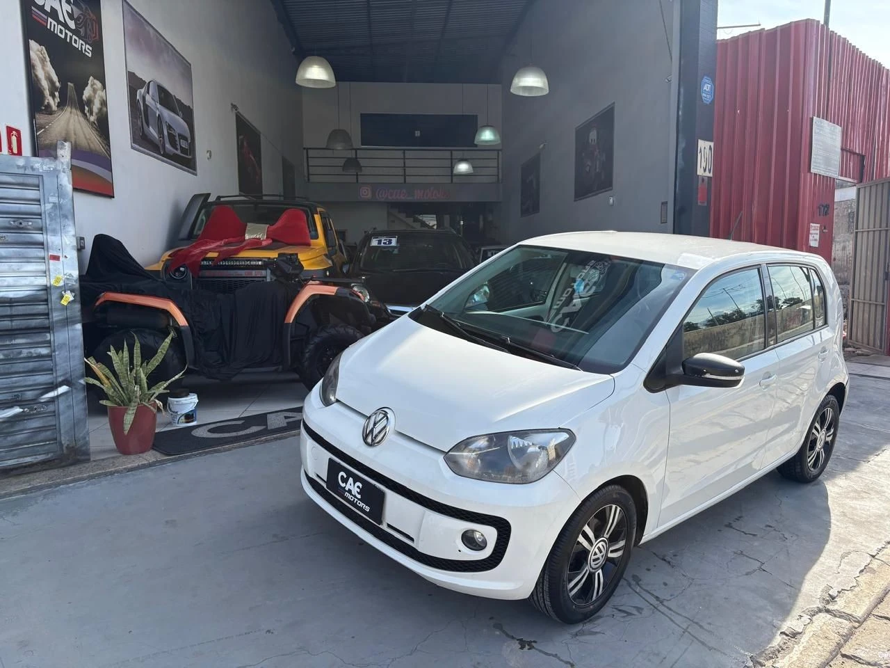 VOLKSWAGEN UP