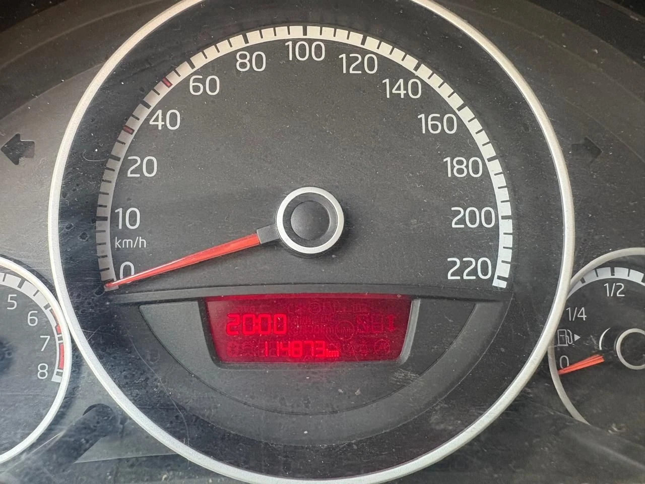 VOLKSWAGEN UP