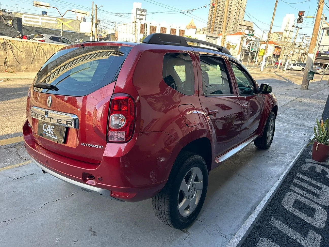 RENAULT DUSTER