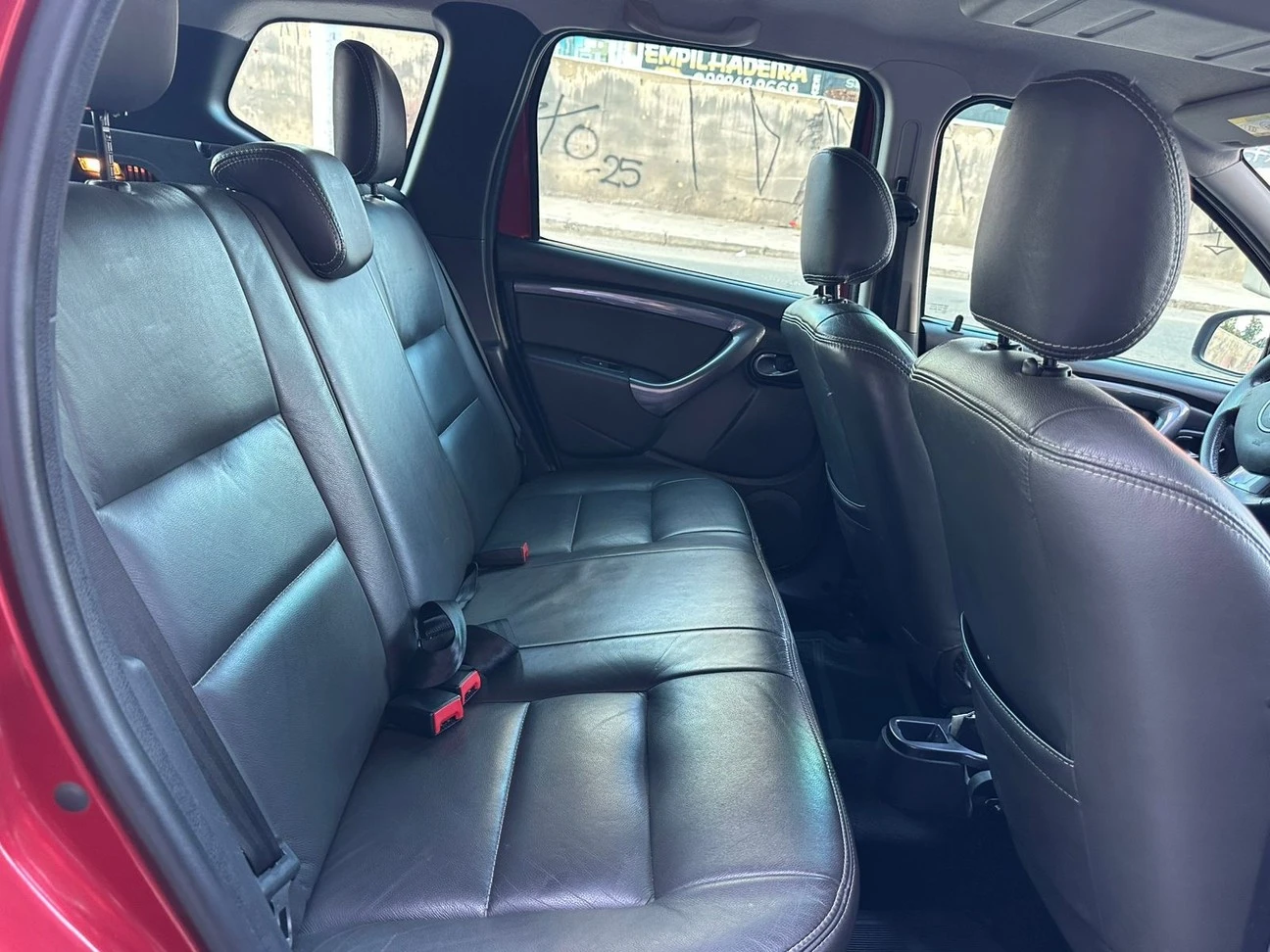 RENAULT DUSTER