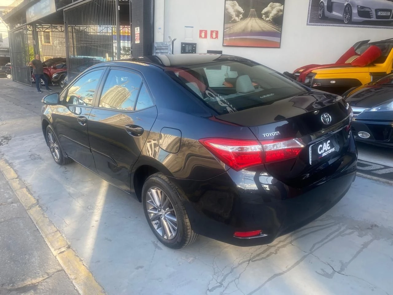 TOYOTA COROLLA