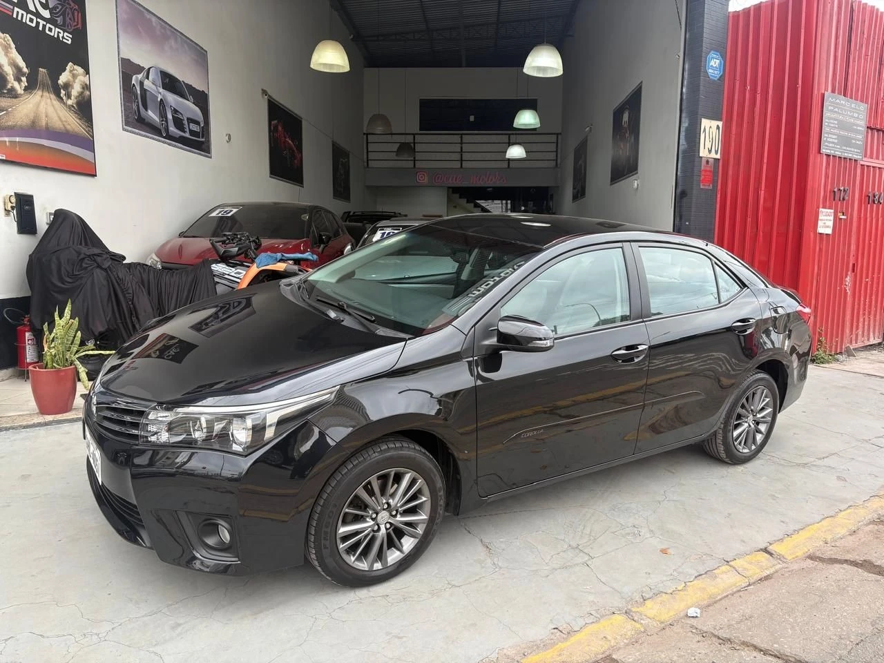 TOYOTA COROLLA