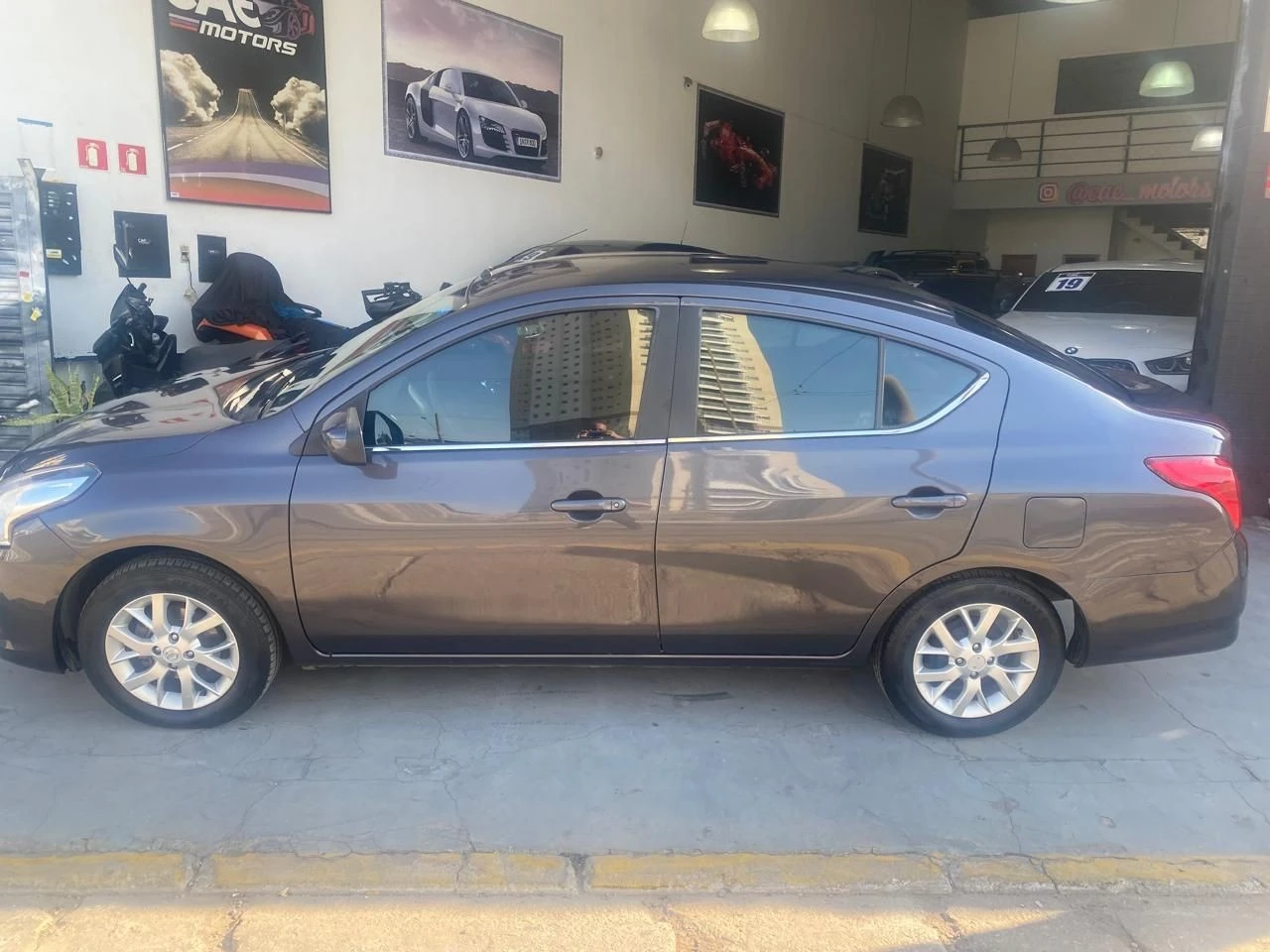 NISSAN VERSA