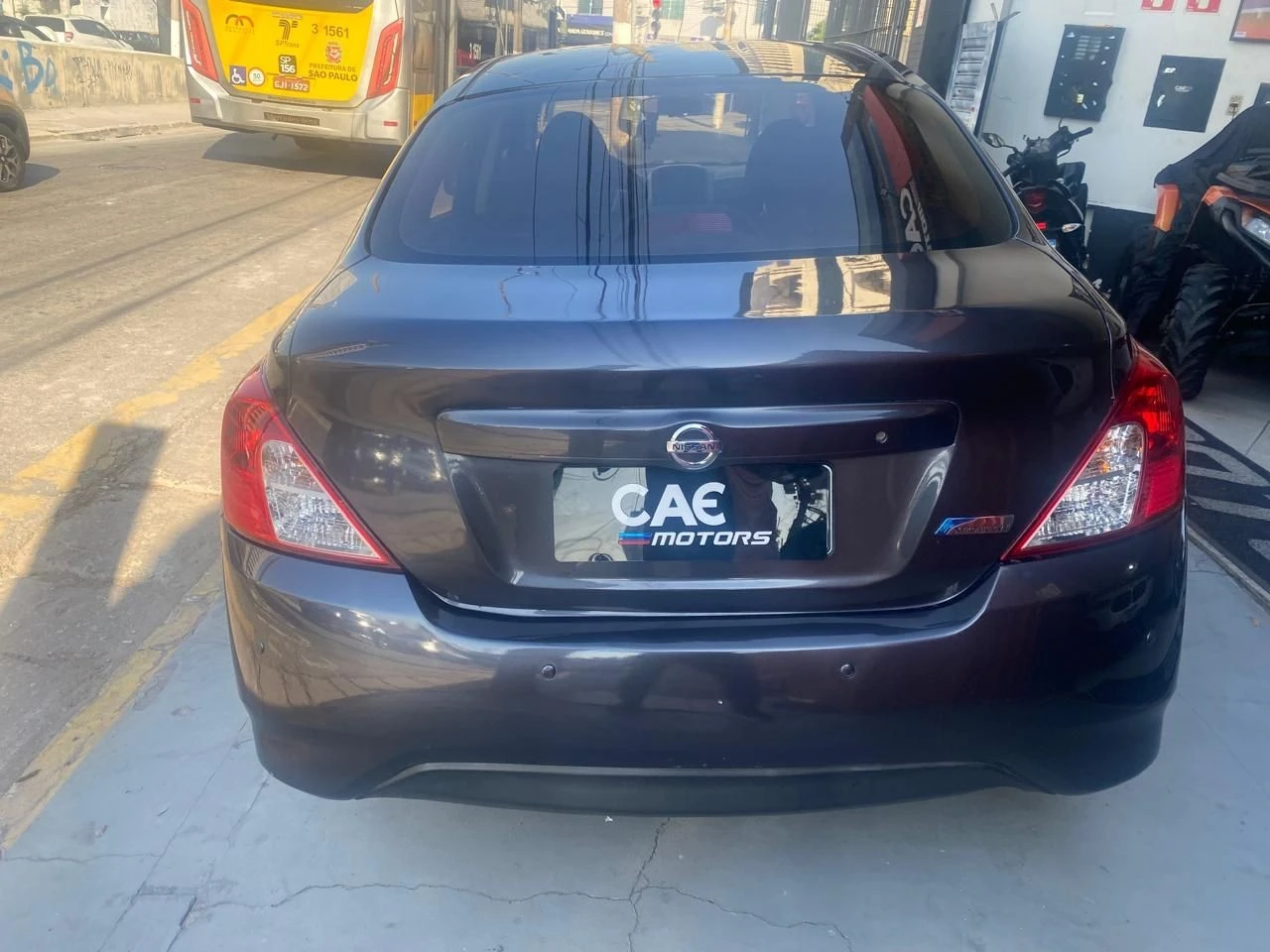NISSAN VERSA