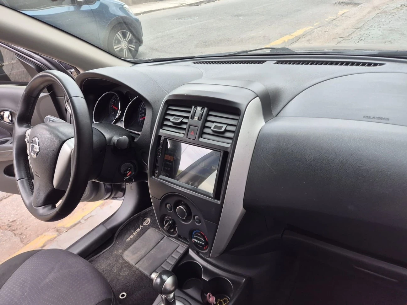 NISSAN VERSA