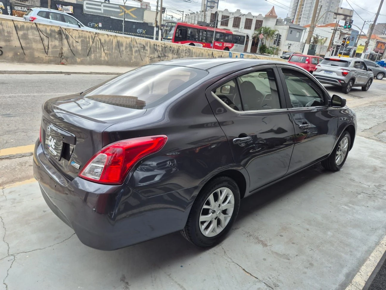 NISSAN VERSA