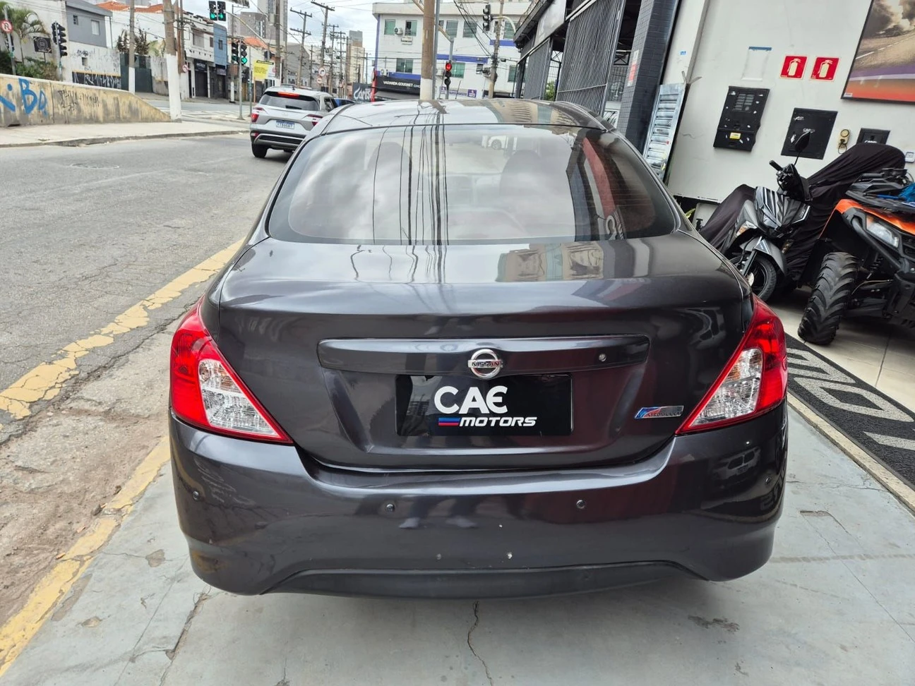 NISSAN VERSA