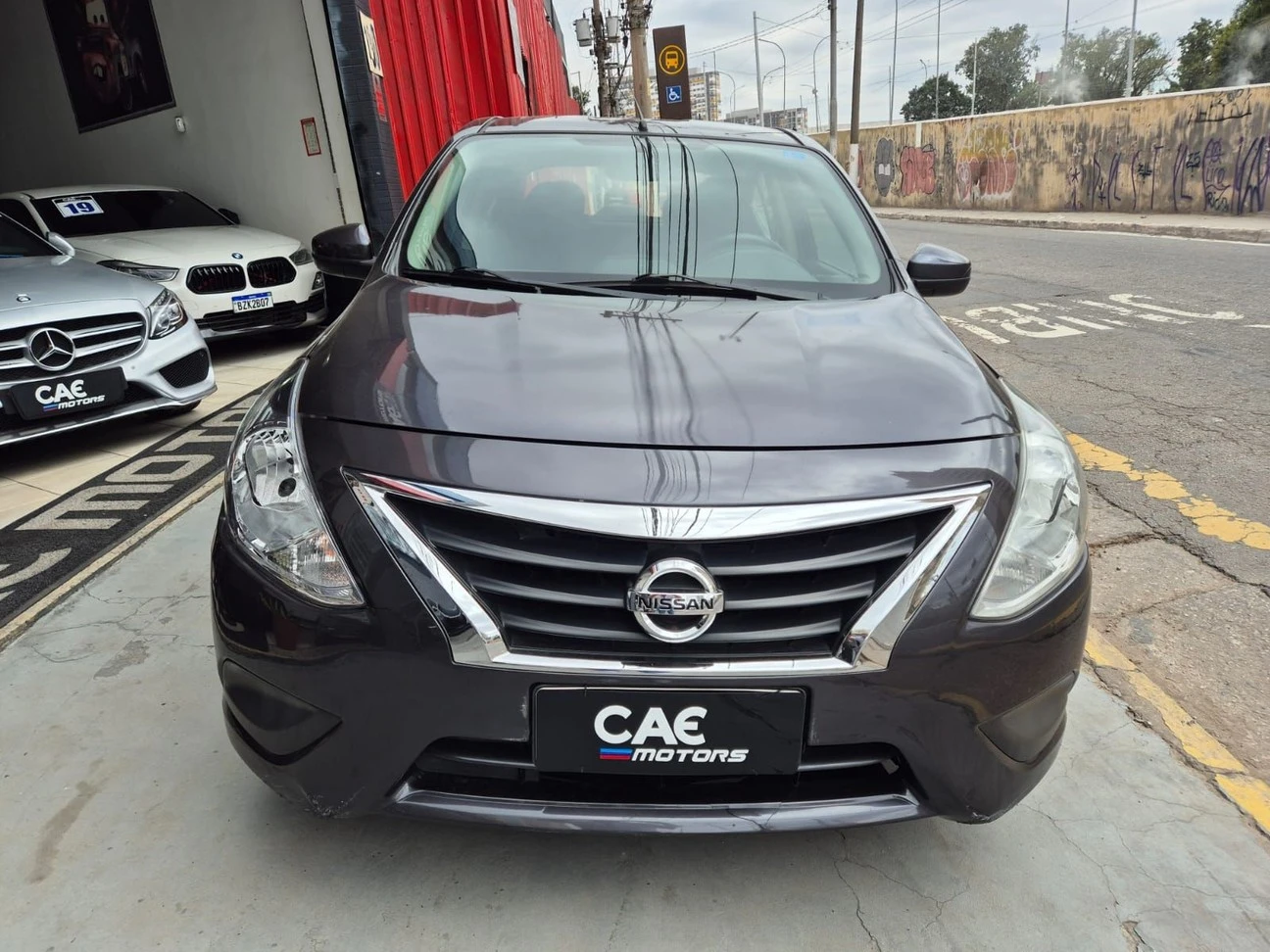 NISSAN VERSA