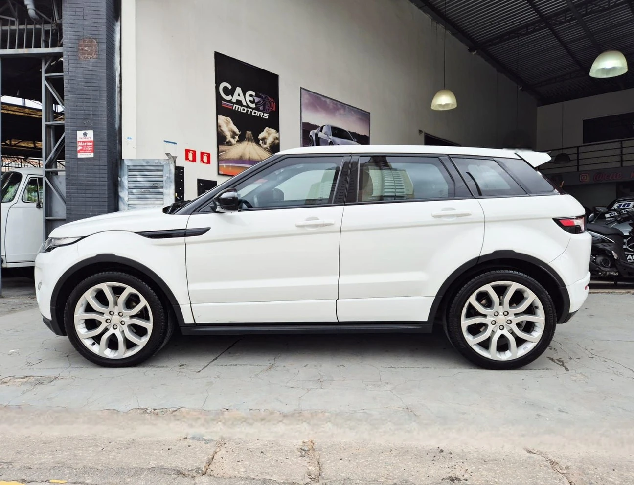 LAND ROVER RANGE ROVER EVOQUE