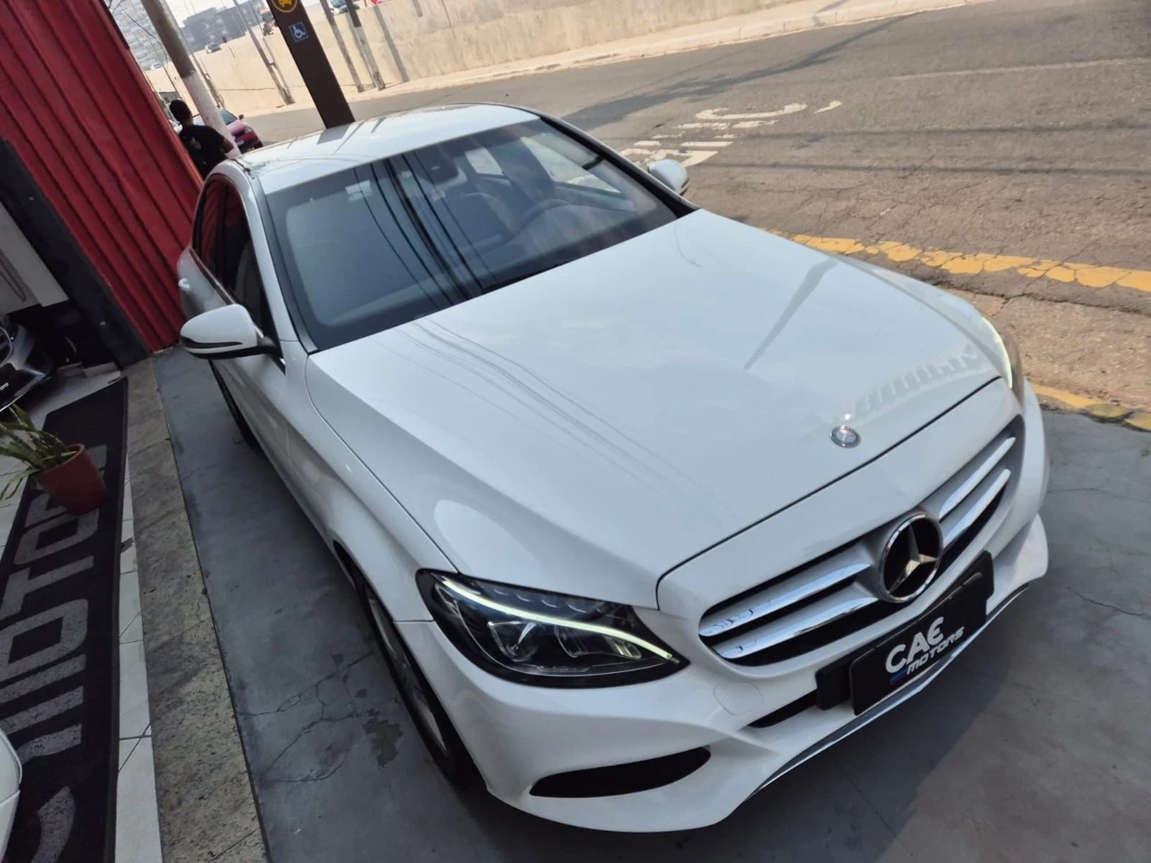 MERCEDES-BENZ C 180