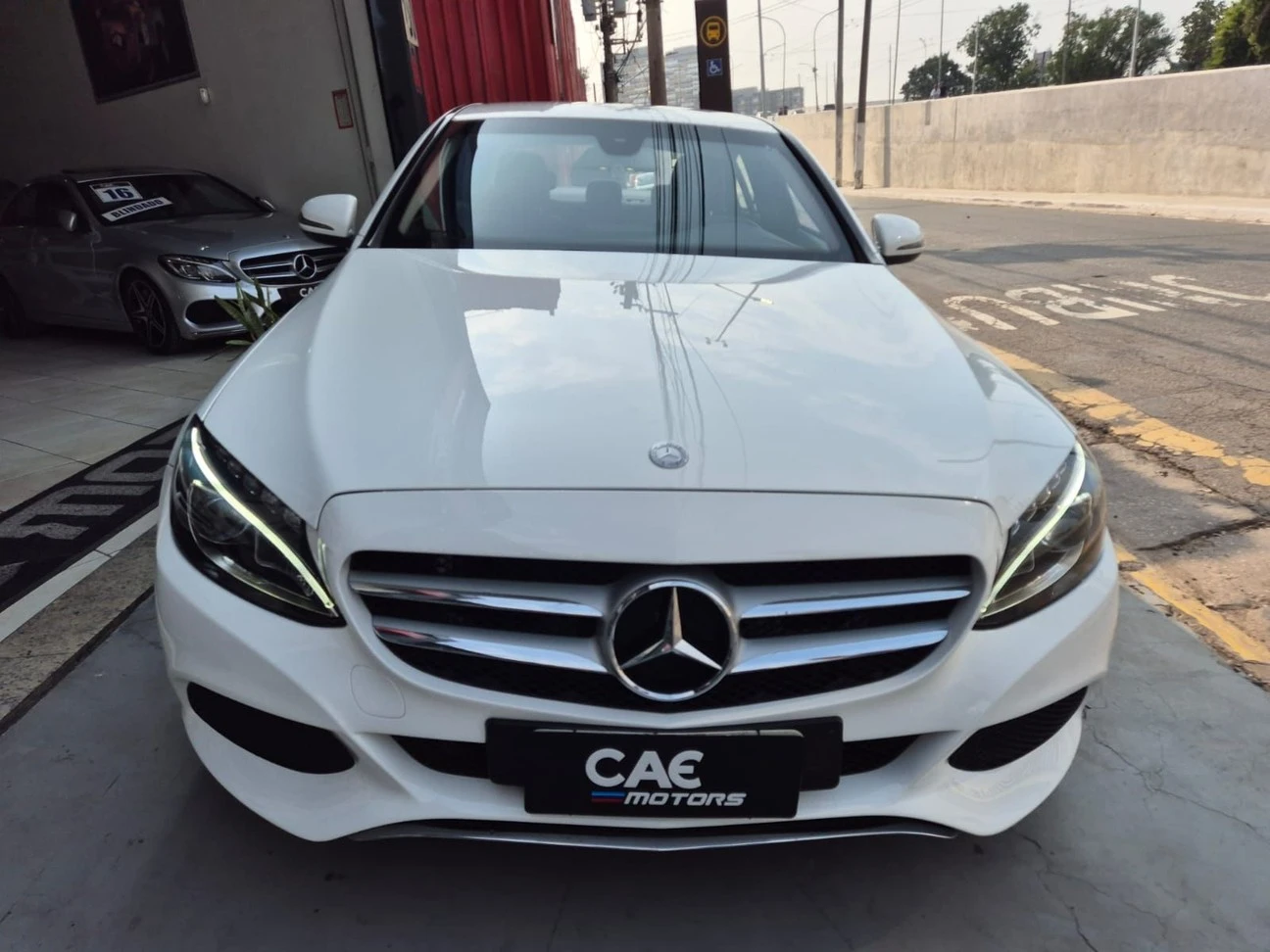 MERCEDES-BENZ C 180