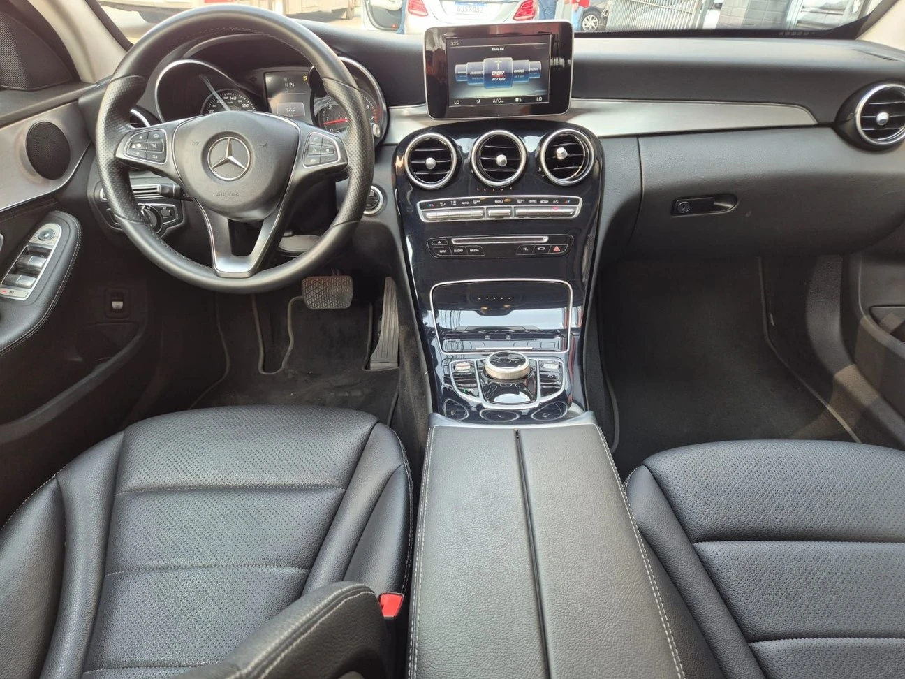 MERCEDES-BENZ C 180
