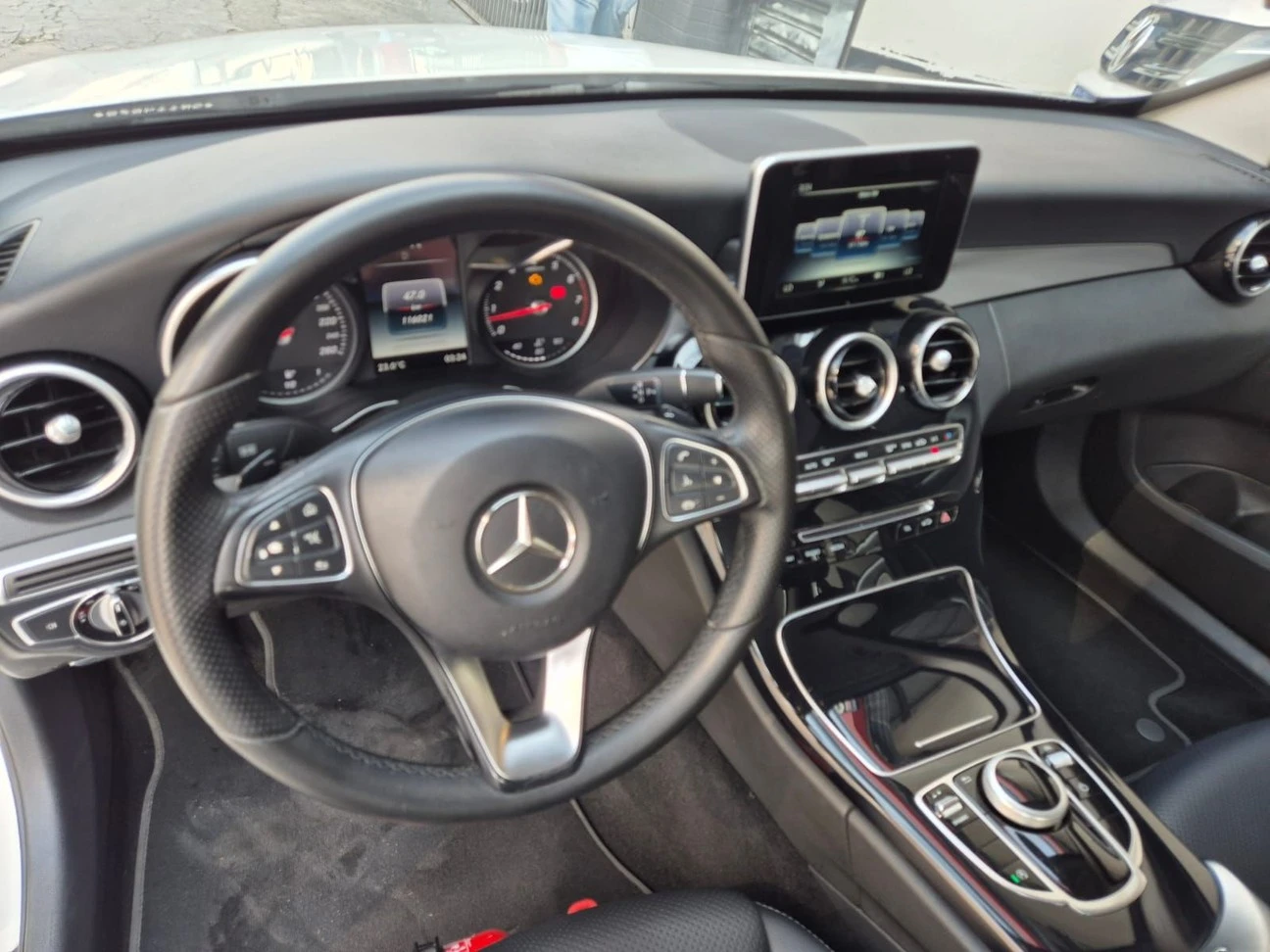MERCEDES-BENZ C 180