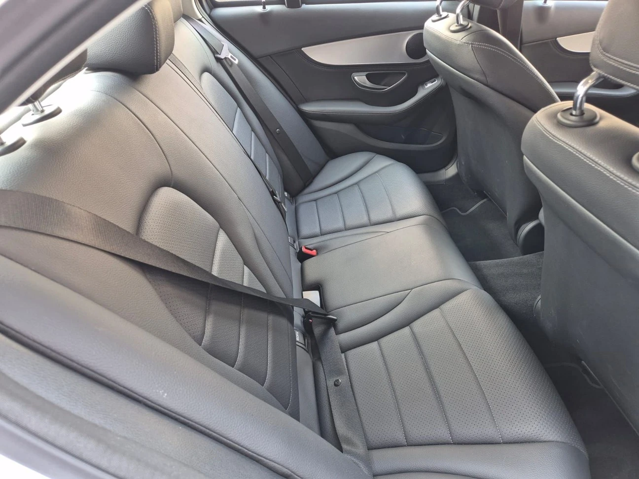 MERCEDES-BENZ C 180