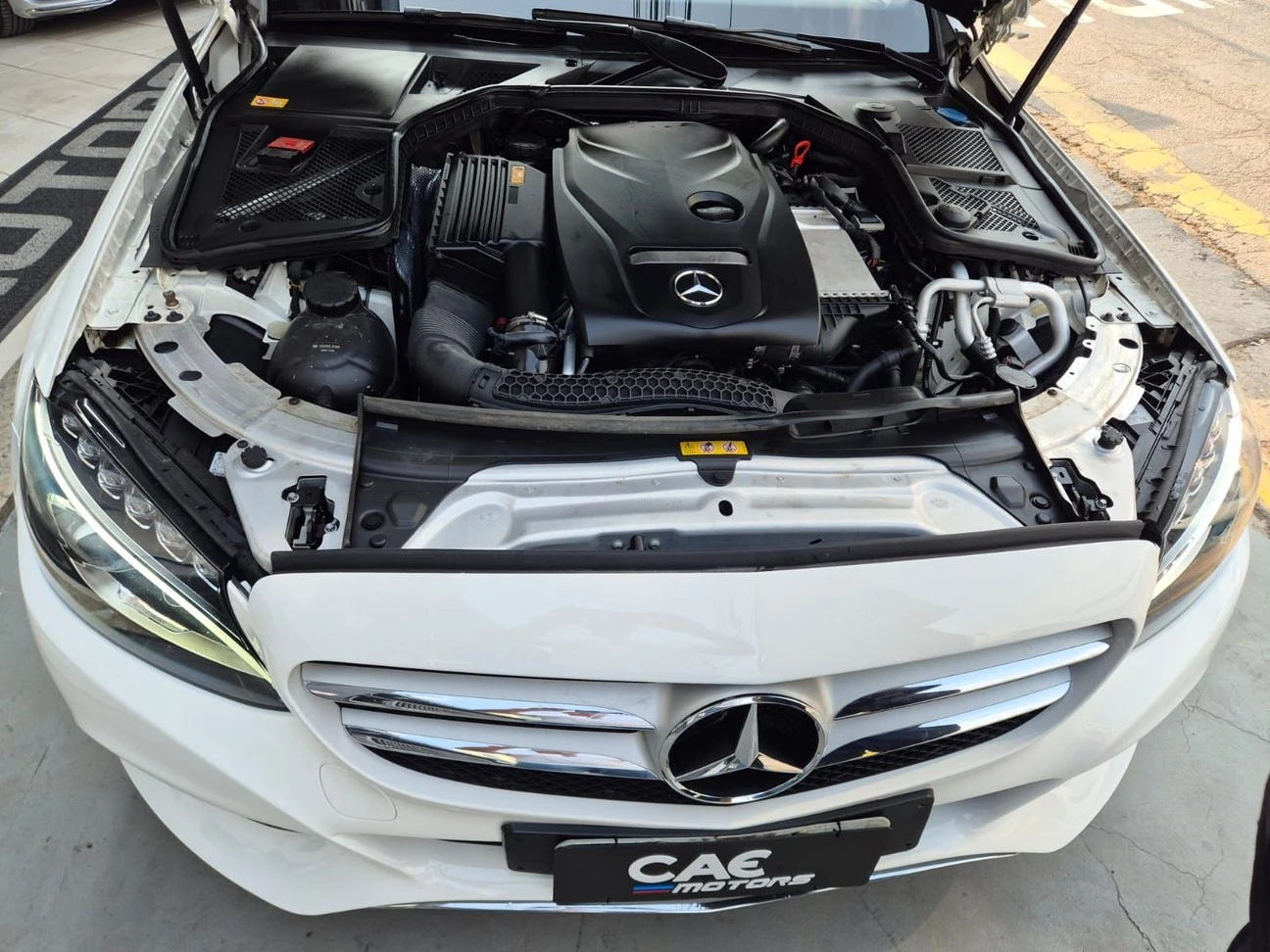MERCEDES-BENZ C 180