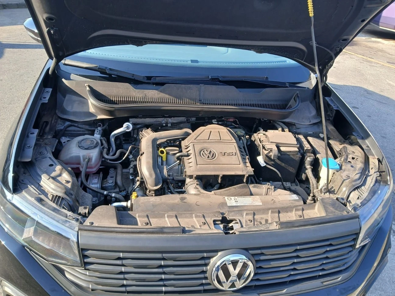 VOLKSWAGEN T-CROSS