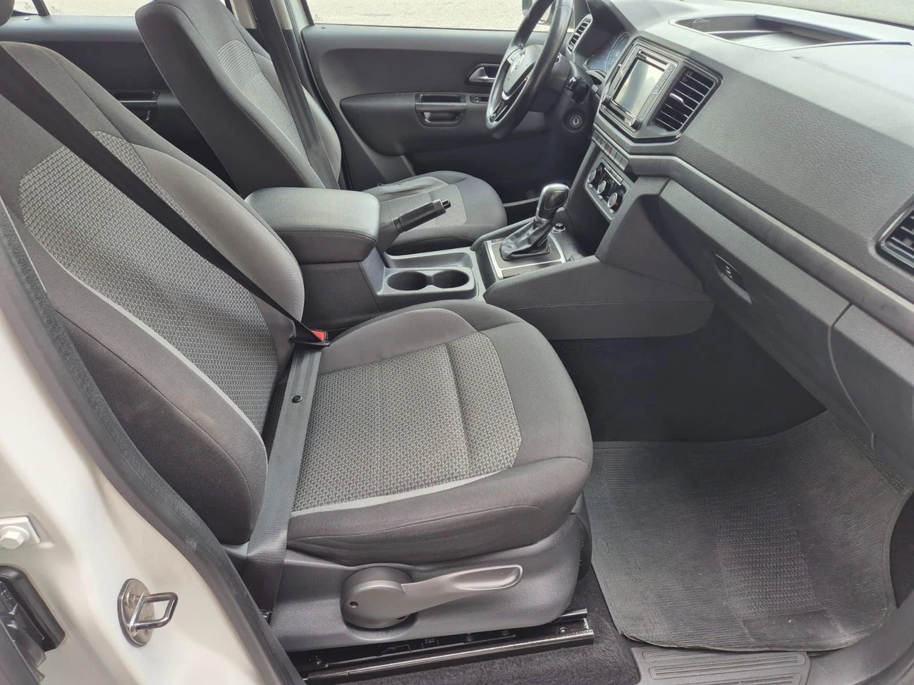 VOLKSWAGEN AMAROK