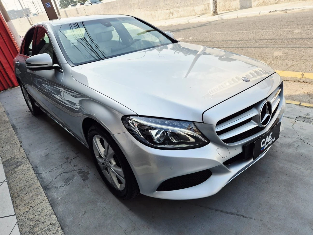 MERCEDES-BENZ C 180