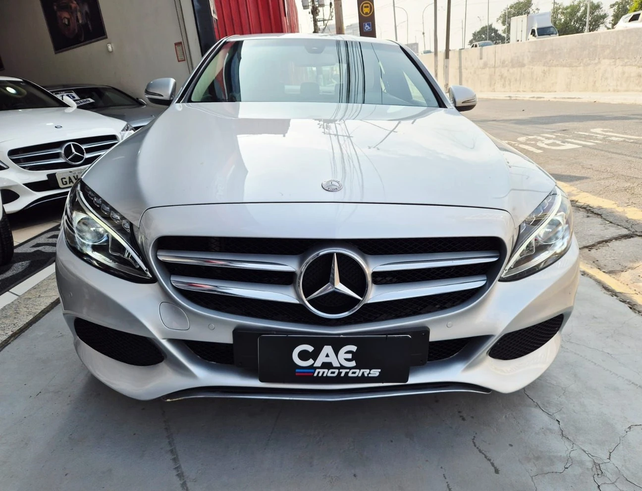 MERCEDES-BENZ C 180